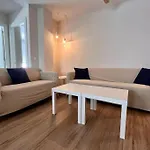 Isla De Mouro - Monabri Apartment